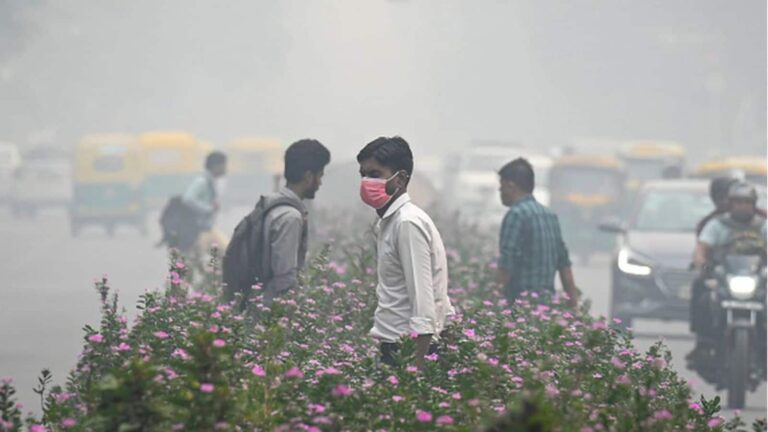 Ground-Level Ozone: दिल्ली में बढ़ता नया प्रदूषण संकट! क्या आपकी सेहत भी है खतरे में?