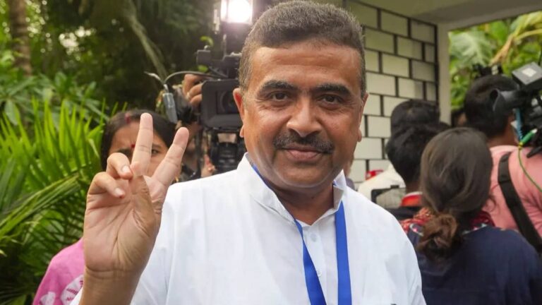 'आयुष्मान भारत योजना अब बंगाल में लागू होगी', पहली ही कैबिनेट मीटिंग में एक्शन में दिखे CM सुवेंदु अधिकारी; फेंसिंग समेत 6 अहम फैसलों पर लगाई मुहर