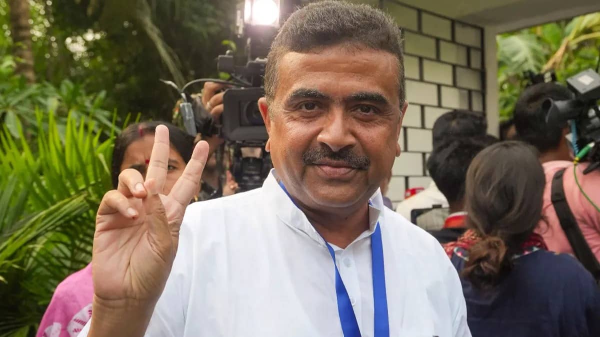 'आयुष्मान भारत योजना अब बंगाल में लागू होगी', पहली ही कैबिनेट मीटिंग में एक्शन में दिखे CM सुवेंदु अधिकारी; फेंसिंग समेत 6 अहम फैसलों पर लगाई मुहर