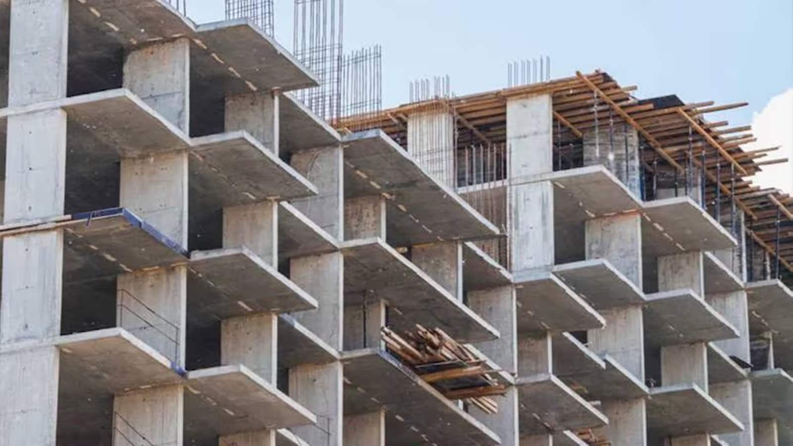 Bonus Issue: रियल्टी फर्म 6 साल बाद अब फिर दे रही है तोहफा, हर 3 शेयरों पर 1 नया शेयर मिलेगा फ्री