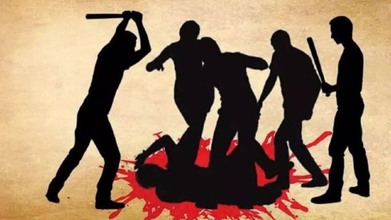 Delhi Crime: राजधानी दिल्ली के रोहिणी में सनसनीखेज वारदात, घर में घुसकर युवक की पीट-पीटकर हत्या, 8 आरोपी गिरफ्तार