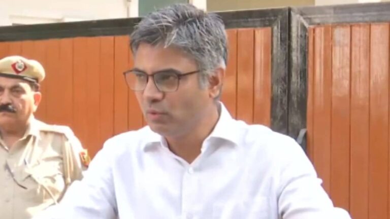 'मेरे खिलाफ पंजाब में 2 FIR दर्ज, मुझे अब तक कोई सूचना नहीं', AAP छोड़ BJP से जुड़ने वाले संदीप पाठक बोले- आम आदमी पार्टी में मैंने…
