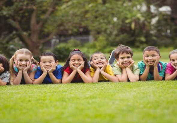 School Holiday 2026: सूरज के चढ़ते तेवर देख दिल्ली, यूपी और राजस्थान के स्कूलों में घोषित हुईं गर्मियों की छुट्टियां, जानें आपके राज्य का हाल