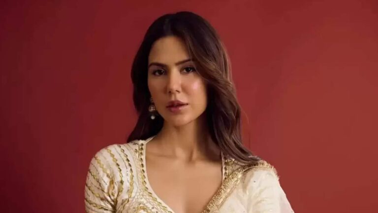 Sonam Bajwa: पंजाब सीएम से सोनम बाजवा ने की ये मांग, स्ट्रीट डॉग को लेकर बयां किया दर्द