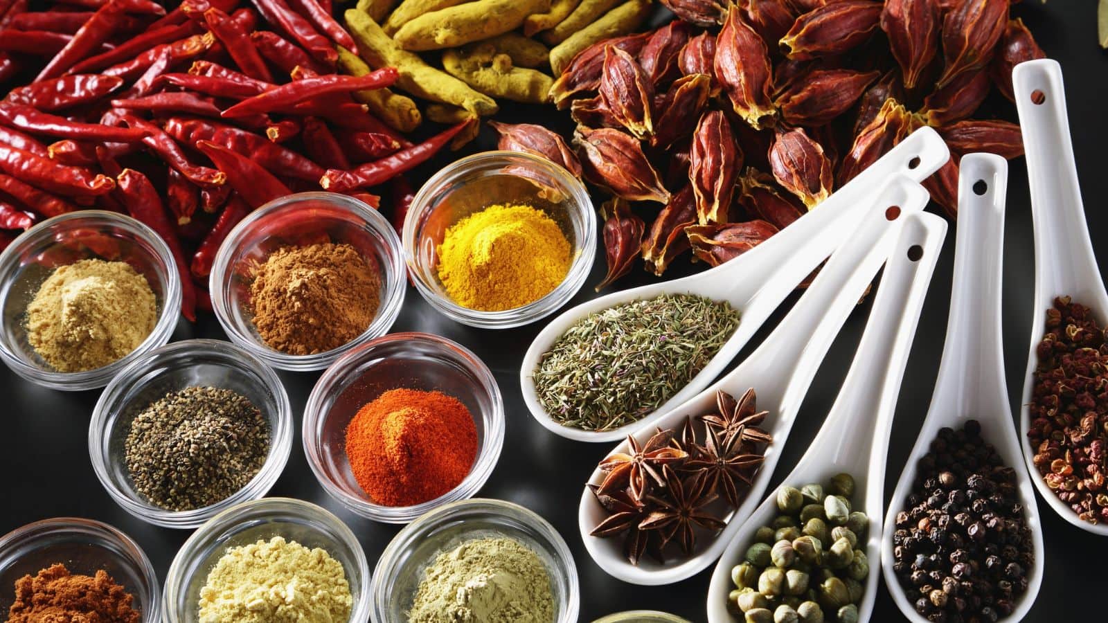 Health Tips: आपकी रसोई में रखा है बीमारीयों का दुश्मन! ये मसाले कर सकते हैं कमाल