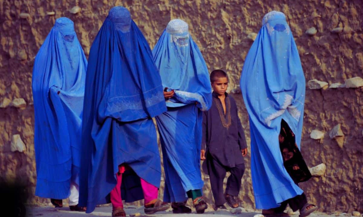 Taliban: ‘चुप रही लड़की, तो समझो शादी के लिए हां’, तालिबान ने दी बाल विवाह की भी इजाजत!