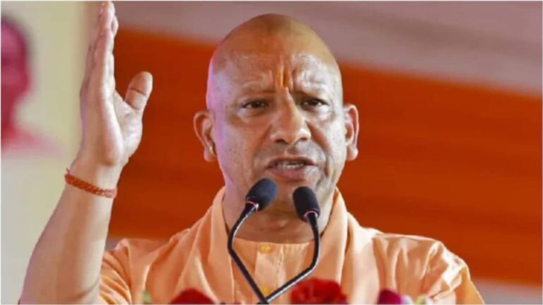 'नमाज पढ़नी है तो शिफ्ट में पढ़े, सड़क पर नहीं; प्यार से मानेंगे तो ठीक वरना दूसरा तरीका...', CM योगी की दो टूक - VIDEO