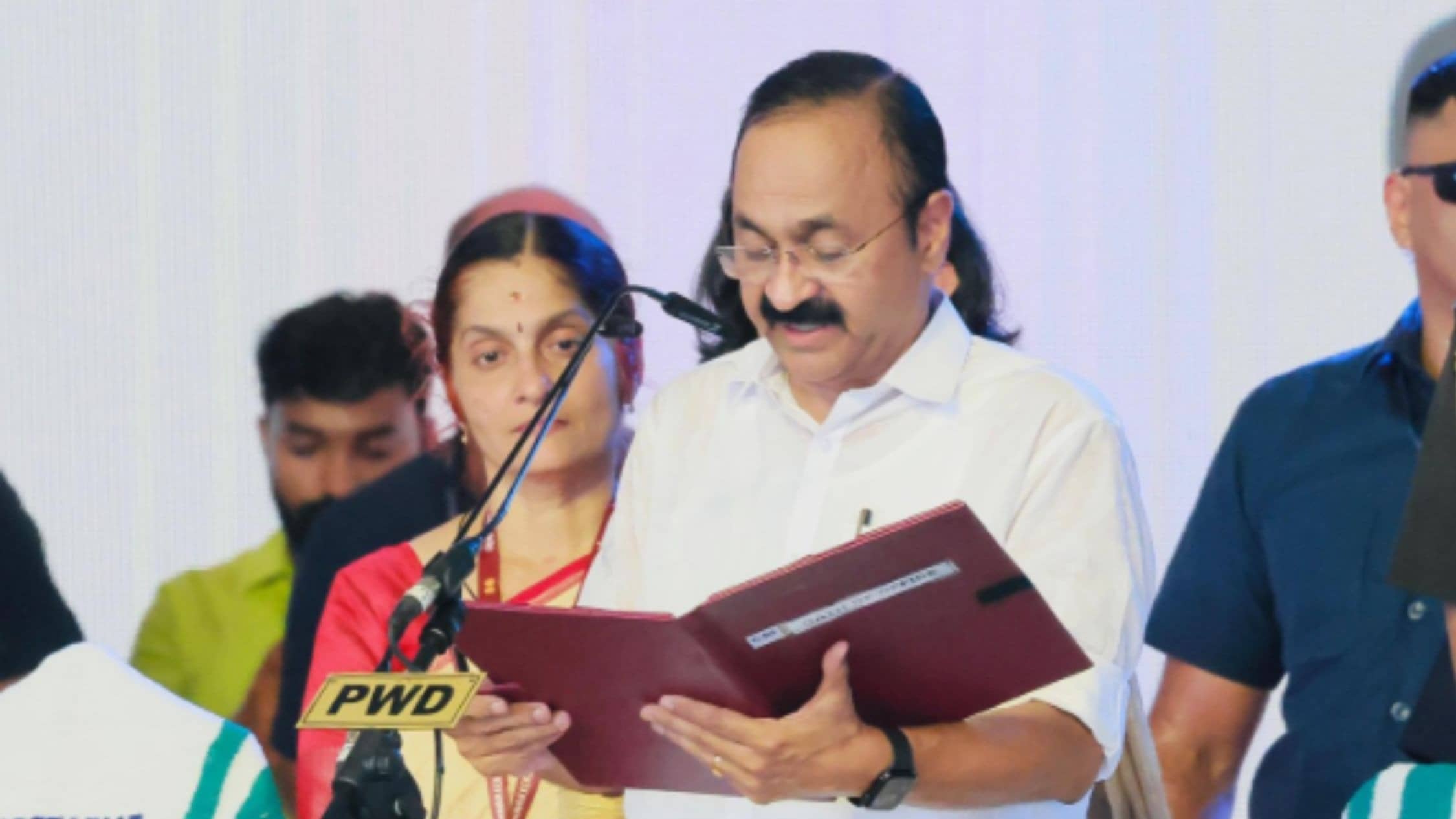 Kerala CM VD Satheesan: सीएम पद संभालते ही एक्शन में VD सतीशन, महिलाओं और आशा वर्कर्स को दी बड़ी सौगात, बुजुर्गों के लिए लिया ये फैसला