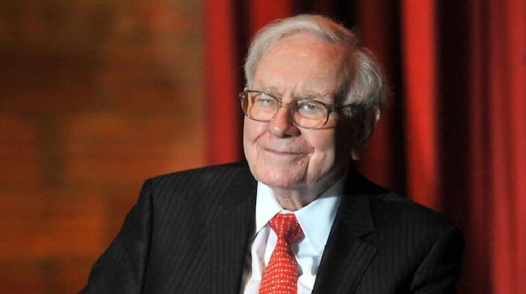 Warren Buffett ने कहा था-करेक्शन से डरते हैं तो शेयरों में नहीं करें निवेश