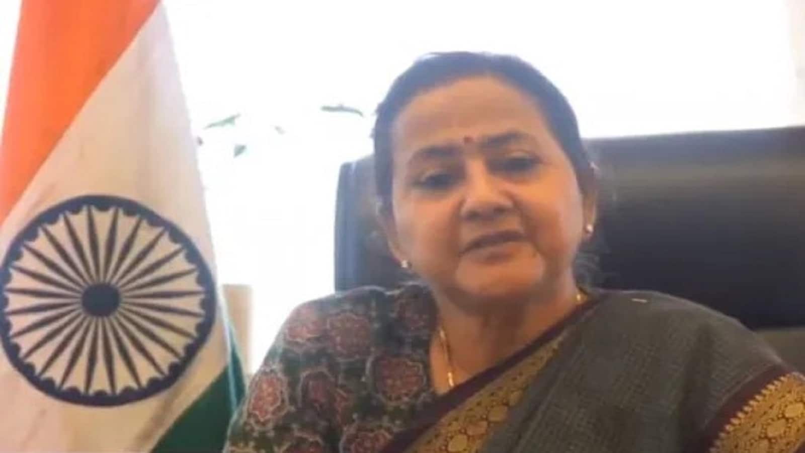 CBSE OSM: जानें कौन हैं ओएसएम जांच समिति की अध्‍यक्ष एस राधा चौहान, यूपी कैडर की आईएएस अधिकारी करती हैं पीएम को रिपोर्ट