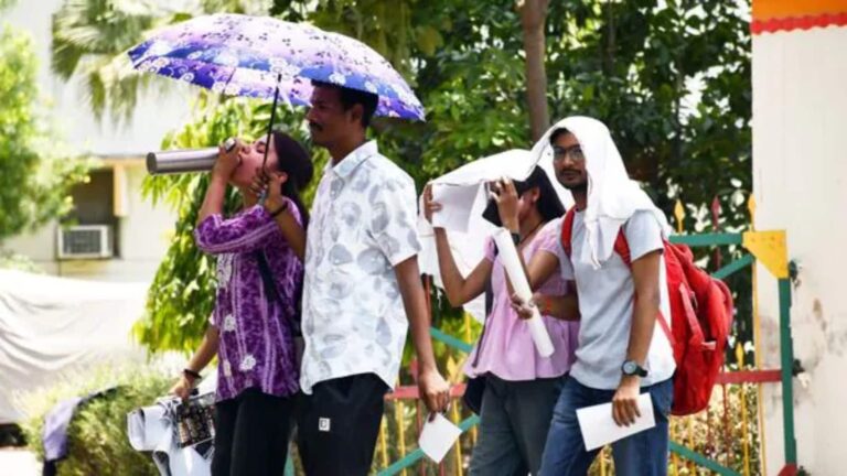 Delhi Weather Update: दिल्ली में आज 44°C तक पहुंचेगा पारा, IMD ने जारी किया 2 दिन का येलो अलर्ट, देखिए वीकली फोरकास्ट