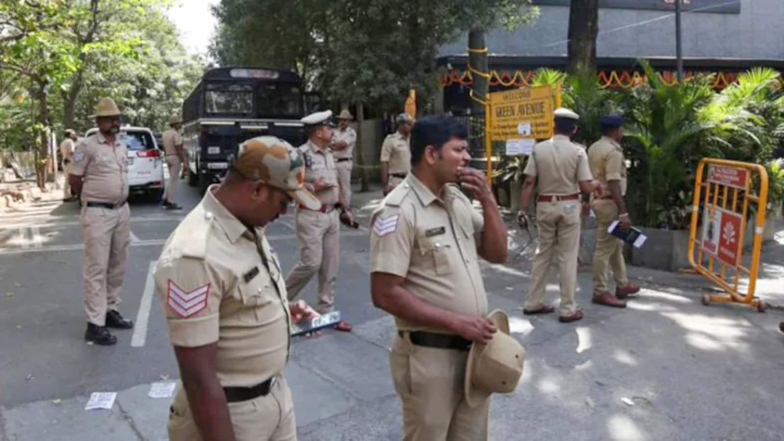 Karnataka Crime News: ऑनलाइन गेमिंग की लत ने बेटे को बनाया कातिल, पिता और बहन को उतारा मौत के घाट