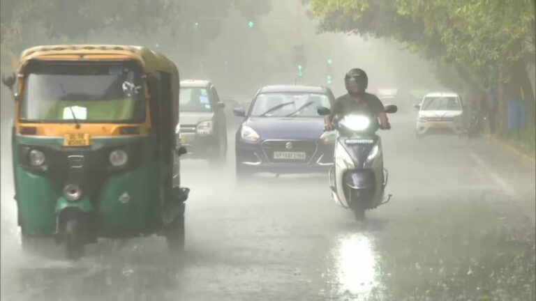 Delhi Weather Today: क्या आज दिल्ली में होगी बारिश? IMD ने 5 जून के लिए जारी किया येलो अलर्ट, देखें वेदर फोरकास्ट