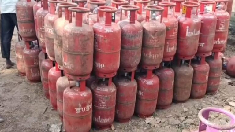 LPG Price Today: दुनिया में सबसे सस्ती LPG भारत में! फटाफट चेक करें अपने शहर का नया रेट