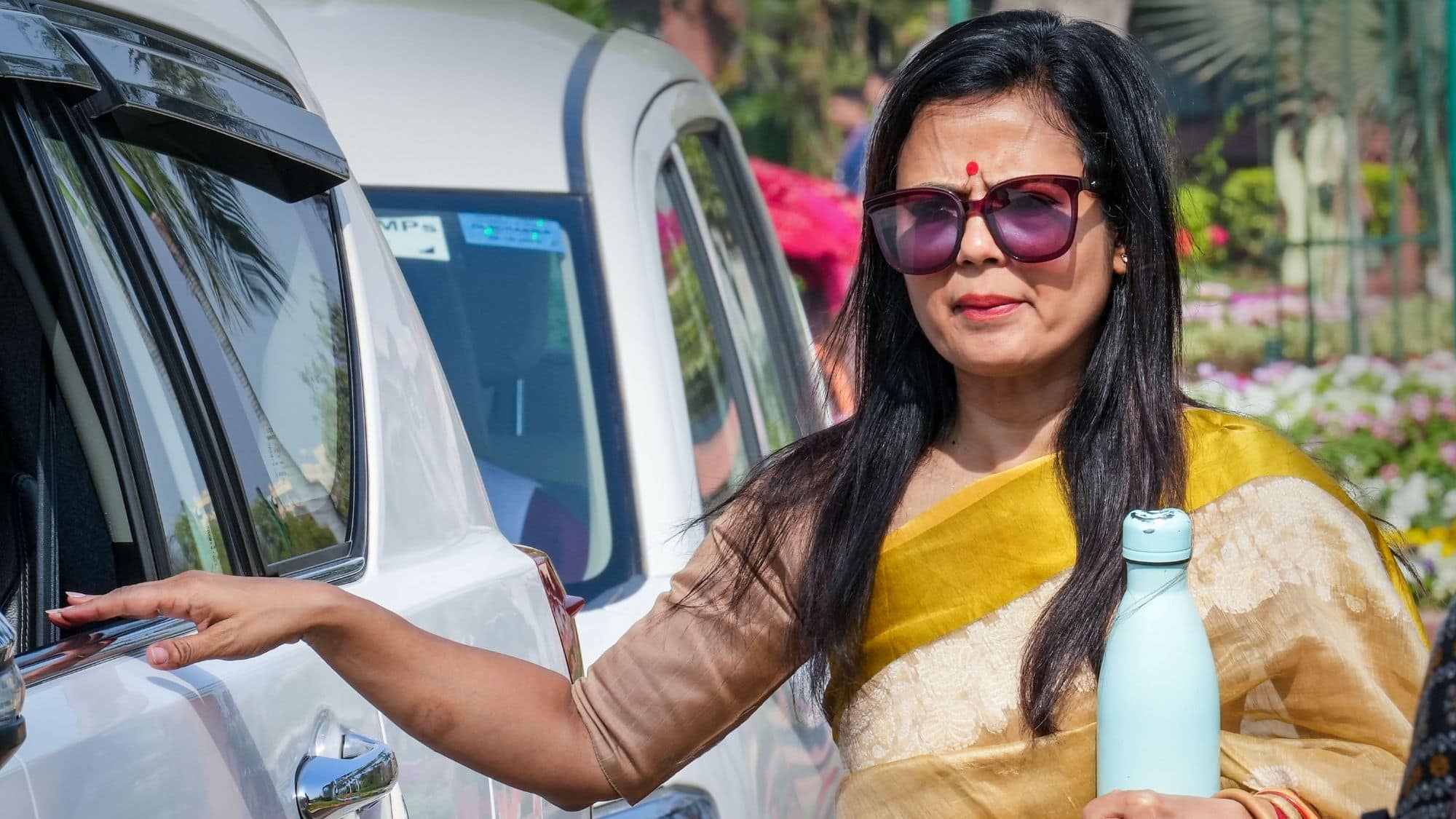 'थोड़ी हिम्मत दिखाइए...', यूसुफ पठान पर यूं क्यों भड़कीं महुआ मोइत्रा? दिल्ली दौरे पर कसा तंज
