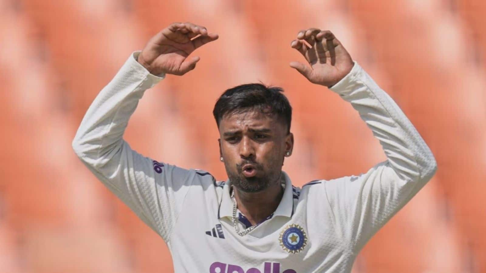 IND vs AFG: टेस्ट डेब्यू में छाए मानव सुथार, पिता नहीं देख पाए बेटे की खतरनाक गेंदबाजी, बताई स्टेडियम छोड़ने की वजह