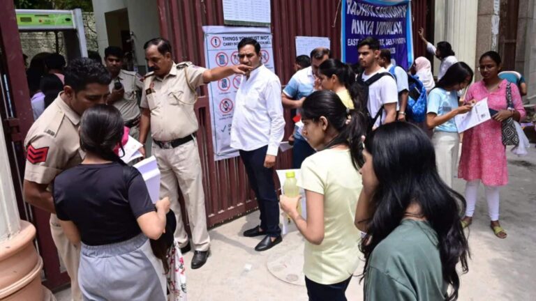 NEET-UG Re-Exam के लिए NTA का 'अभेद्य सुरक्षा कवच': 21 जून को 22 लाख छात्रों की परीक्षा, नकल रोकने के लिए AI और 51,000 जैमर तैयार
