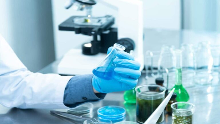 Vahh Chemicals IPO Listing: छाप दिया शानदार मुनाफा, ₹70 पर लिस्ट ₹60 वाला शेयर, आईपीओ को मिला था धांसू रिस्पांस