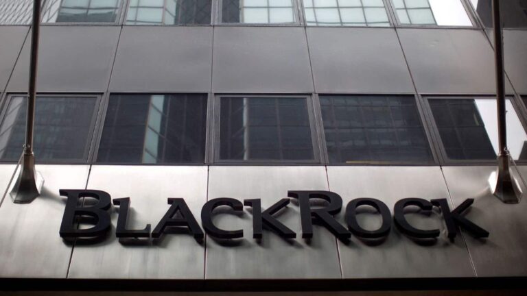 BlackRock Layoffs: दुनिया की सबसे बड़ी एसेट मैनेजमेंट कंपनी में फिर छंटनी, इस बार 200 लोगों की जाएगी नौकरी