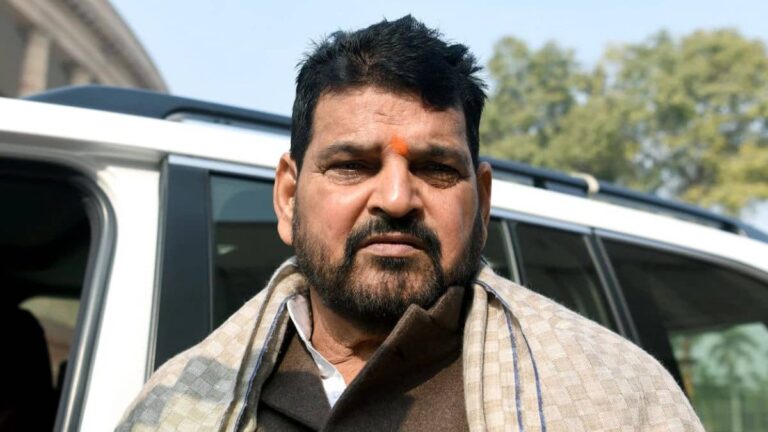 बृजभूषण शरण सिंह आखिर किस बात से डरे? राम मंदिर के चढ़ावे में गबन के आरोपों पर बोले- 'सच बोल दिया तो परेशानी में पड़ जाऊंगा'