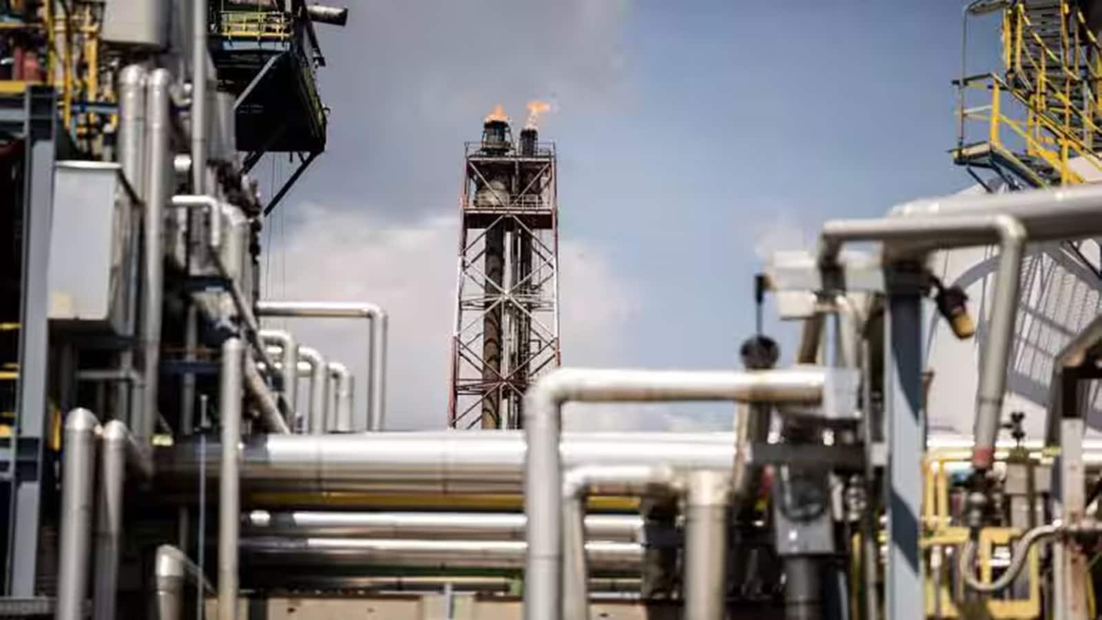 Chennai Petroleum Corporation बनी नवरत्न स्टेटस वाली सरकारी कंपनी, शेयर में आ सकती है अच्छी तेजी