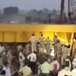 BREAKING: जेवर एक्सप्रेसवे पर बड़ा हादसा, निर्माणाधीन फ्लाईओवर पर फिसलकर पलट गई भारी क्रेन; कई मजदूर दबे