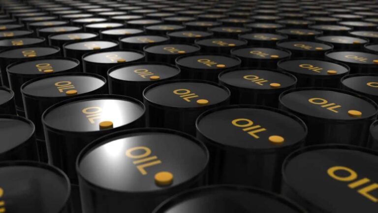 Commodity Market: मिडिल ईस्ट में बढ़ा तनाव, क्रूड में उछाल, सोने में गिरावट