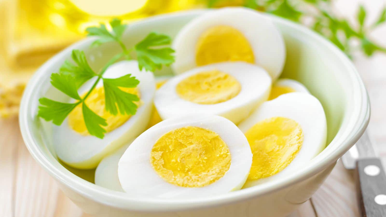Egg: अंडे खाने के 5 फायदे, एक्सपर्ट से जानिए कि क्या इससे वेट लॉस में मिलती है मदद