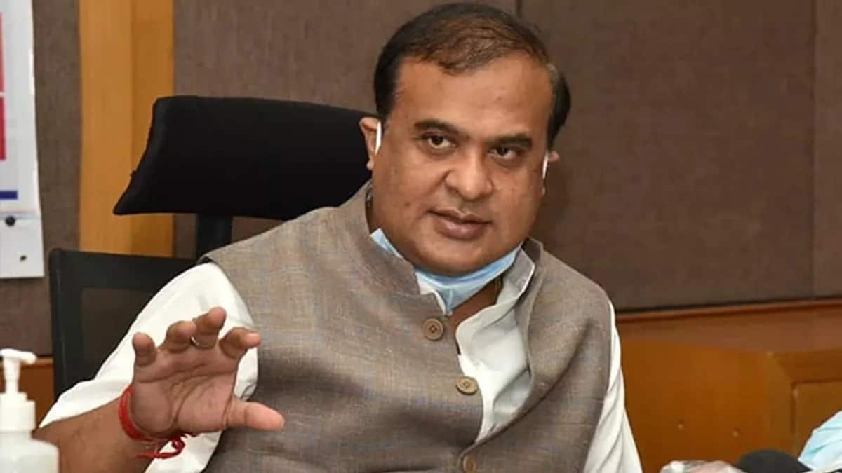 असम में 18 साल से ऊपर उम्र वालों का नहीं बनेगा आधार, सीएम हिमंता बिस्वा सरमा का बड़ा फैसला