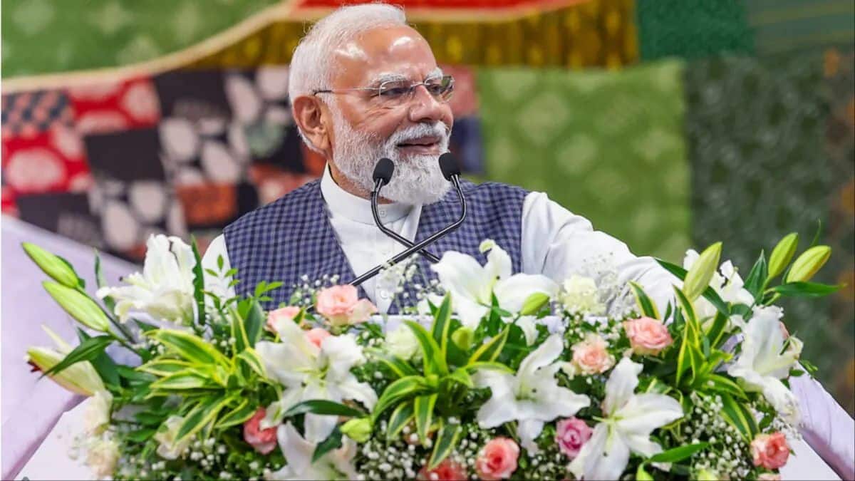 पहले प्रधानमंत्री पंडित नेहरू और पीएम मोदी की लीडरशिप में देश की इकॉनमी ने कैसा किया परफॉर्म? देखिए ये आंकड़े