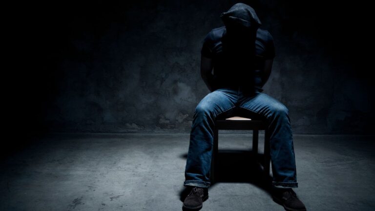 पत्नी से मांगी 50 लाख की फिरौती! शेयर बाजार में नुकसान के बाद शख्स ने रची किडनैपिंग खतरनाक साजिश