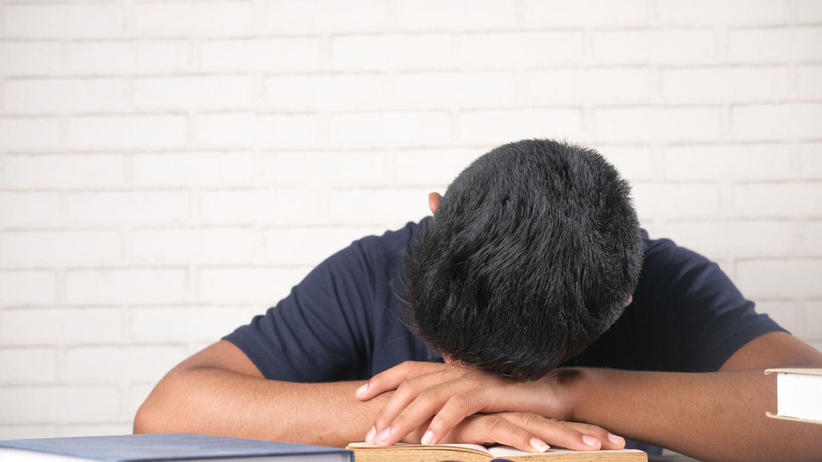 आलस पर काबू पाने का जापानी फॉर्मूला, 7 आसान तरीके जो बदल सकते हैं आपकी जिंदगी