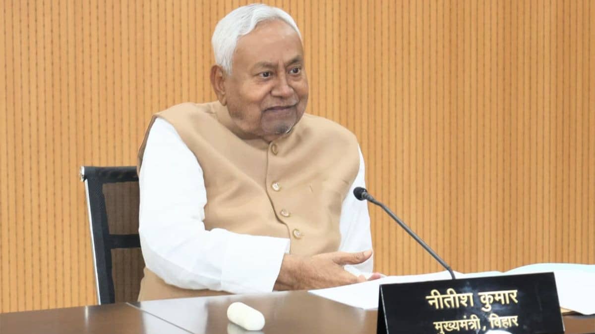 पटना में JDU की मीटिंग के बाद बड़ा ऐलान, नीतीश कुमार फिर बने राष्ट्रीय अध्यक्ष; बिहार प्रदेश अध्यक्ष के नाम पर भी लगी मुहर