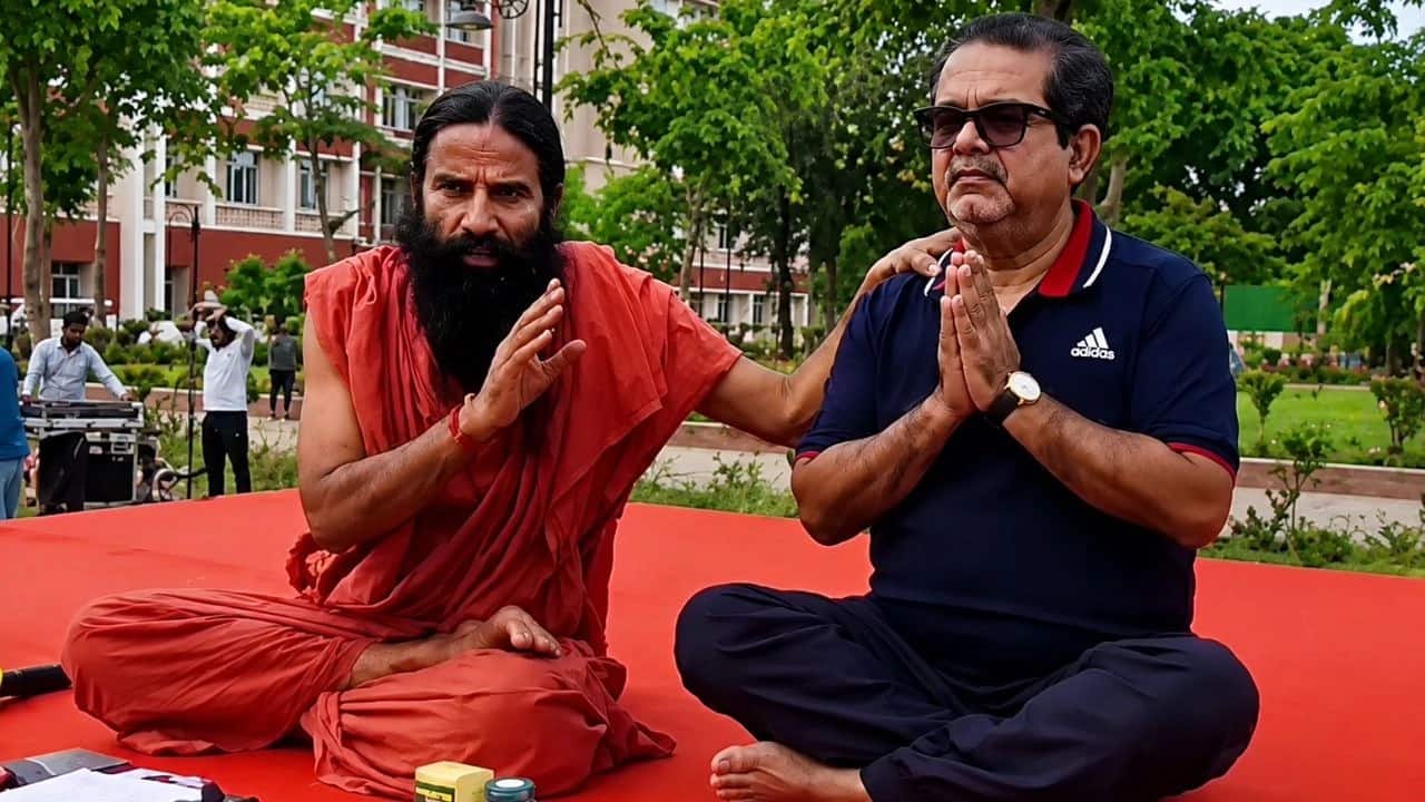 अब योग के साथ IAS-IPS की तैयारी भी, पतंजलि की नई एकेडमी की कमान संभालेंगे अवध ओझा