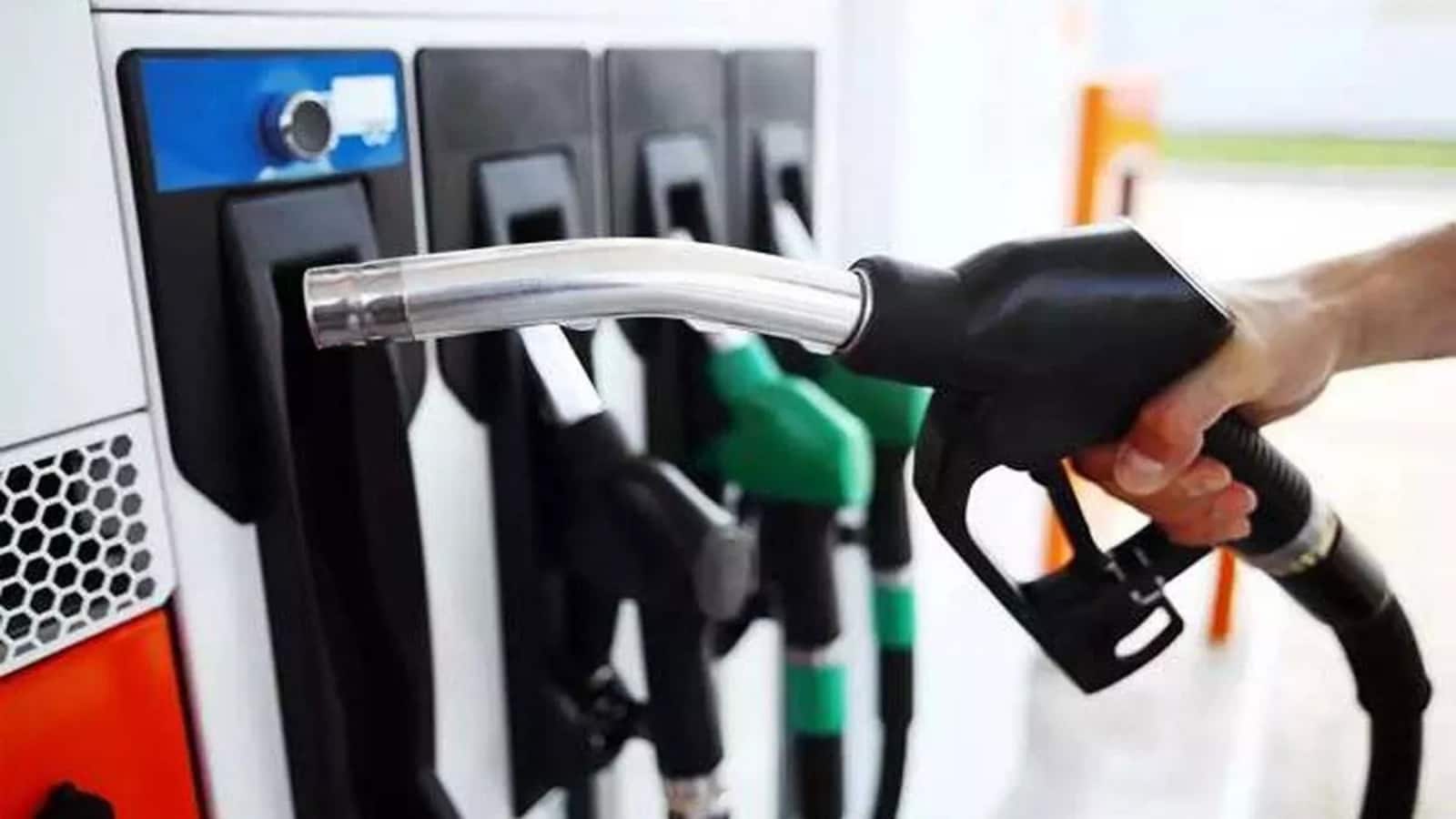 Petrol Diesel Price Today: कहां सबसे महंगा और सबसे सस्ता मिल रहा पेट्रोल-डीजल? जानिए आज के ताजा रेट