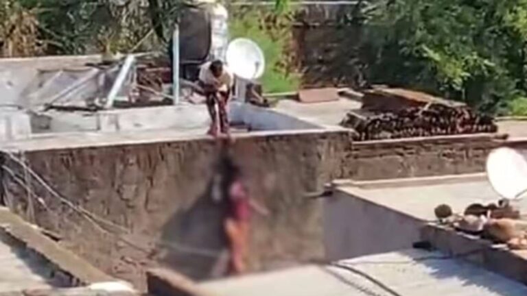 एकतरफा इश्‍क में बन गया राक्षस! लड़की पर कुल्हाड़ी से किया 60 वार, गला कसकर पटका फिर छत से लटकाया; कंपा देगी नाबालिग संग क्रूरता की ये कहानी