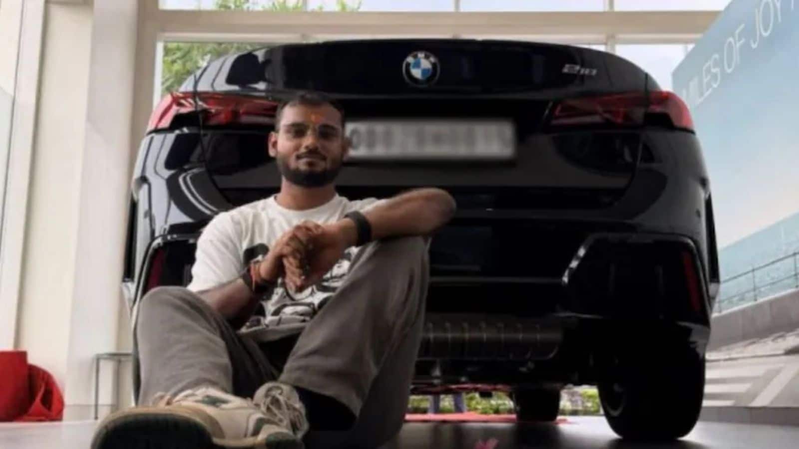 IIT JEE नहीं निकाल पाया पर अब 7 फिगर में है सैलरी, पिता को रिटायरमेंट पर गिफ्ट की BMW, 26 साल के शौर्य की कहानी जानिए