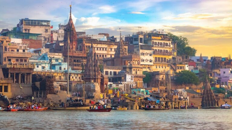 Varanasi: वाराणसी में न मिलेगा मांस, न मिलेगी मछली... शहर से बाहर की जाएंगी सभी दुकानें