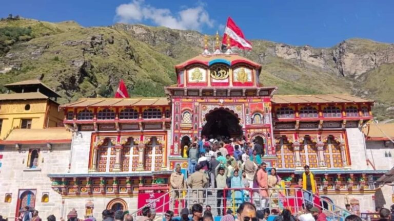 Badrinath Dham Donation Case: राम मंदिर के बाद अब बद्रीनाथ धाम में चढ़ावे की हेराफेरी का आरोप, SIT ने दान अधिकारी प्रमोद नौटियाल को किया गिरफ्तार