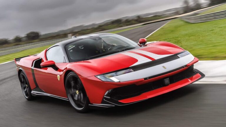 Ferrari 849 Testarossa Review: 1,050 PS पावर वाली इस सुपरकार में क्या है खास? जानें कीमत से परफॉर्मेंस तक सब कुछ