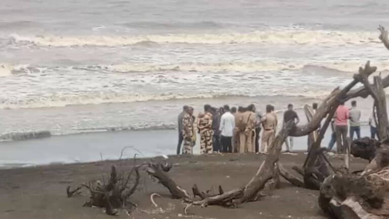 Maharashtra: अर्नाला समुद्र में नहाने गए 2 बच्चे लापता, तेज लहरों में बह गए; सर्च ऑपरेशन जारी