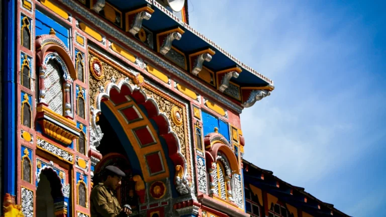 बद्रीनाथ चढ़ावा चोरी मामले में बड़ा अपडेट, मंदिर के पूर्व अधिकारी राजेंद्र चौहान अरेस्ट, 4 घंटे की पूछताछ के बाद हुई गिरफ्तारी