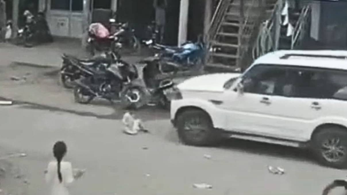 Bhopal: बैरसिया के लालरिया गांव में स्कॉर्पियो ने 4 साल की बच्ची को कुचला, मौके पर मौत; पूरी घटना CCTV में कैद