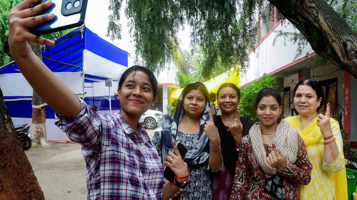 Bankipur Byelection: बीजेपी के नीरज कुमार की होगी जीत या विपक्ष मारेगा बाजी? बांकीपुर उपचुनाव में सिर्फ 34.16 फीसदी मतदान