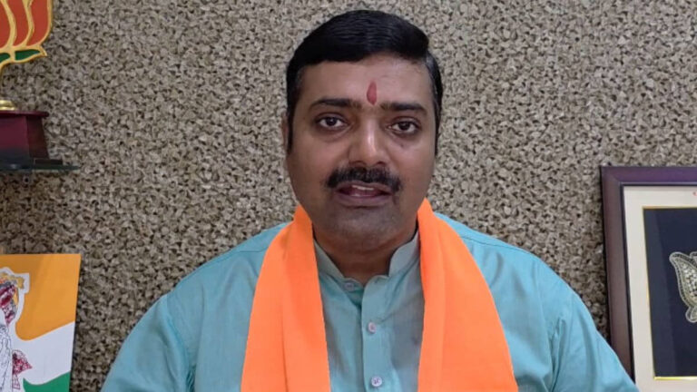 'प्रदर्शन में कोई गोली नहीं चली, विपक्ष भ्रम फैलाना बंद करें', BJP ने किया जोरदार पलटवार, बाबरी मस्जिद घटना का क्यों किया जिक्र?