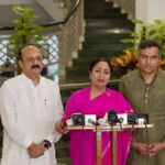 दिल्ली की महिलाओं को रक्षाबंधन का तोहफा, CM रेखा गुप्ता ने 2500 रुपये महीना की 'लक्ष्मी योजना' को दी मंजूरी; जानिए कब से शुरू होगा आवेदन