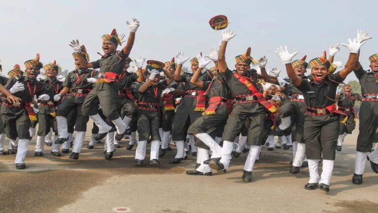 Agniveers quota: अग्निवीरों को नौकरी में बड़ी राहत, अब CAPF भर्ती में मिलेगा 50% कोटा, कई परीक्षाओं में मिली छूट