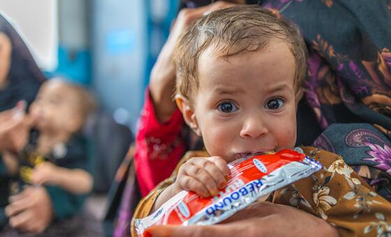 अफ़ग़ानिस्तान में 37 लाख बच्चों पर कुपोषण का बढ़ता जोखिम: UNICEF