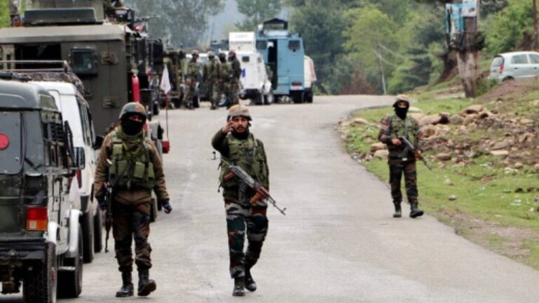 J&K: पाक आर्मी की नापाक हरकत, LoC पर की गोलीबारी तो भारतीय सेना ने दिया मुंहतोड़ जवाब; ऑपरेशन सिंदूर के बाद बॉर्डर पर पहली बार हुआ ऐसा