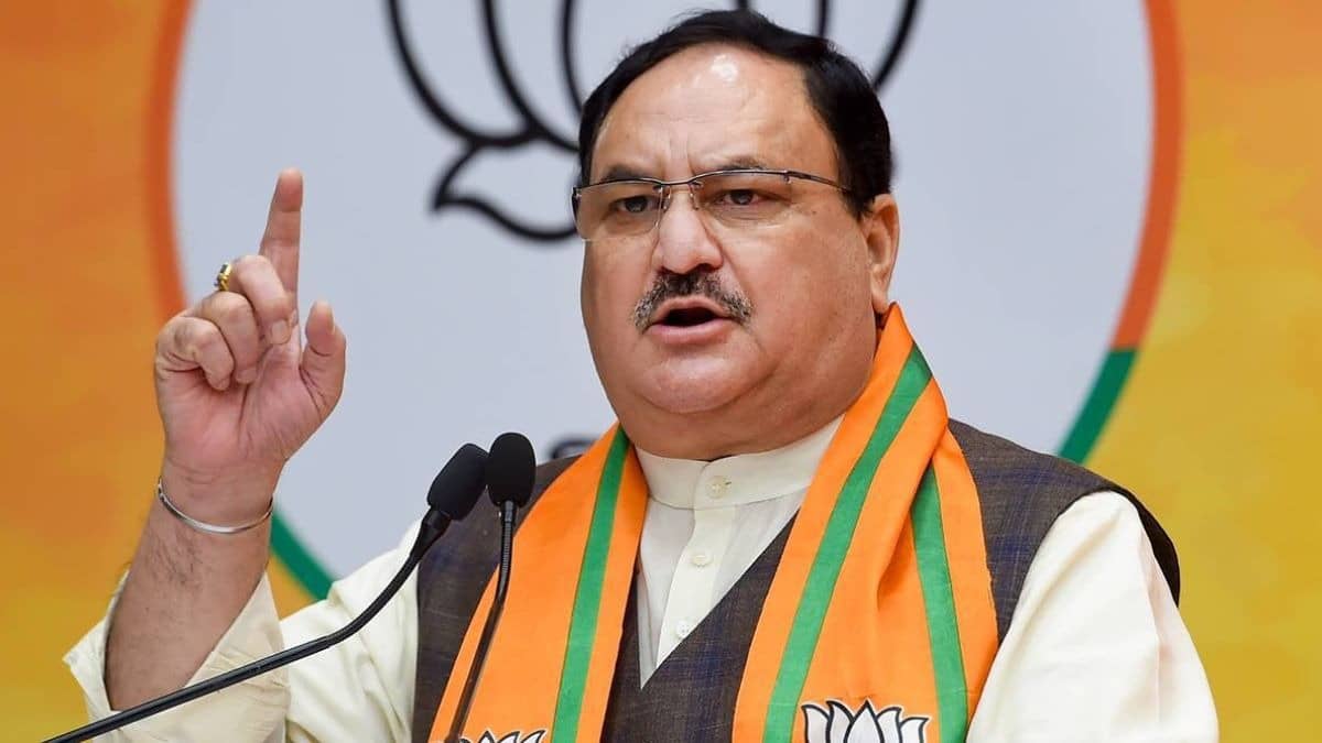 'राहुल गांधी छात्रों के मुद्दे पर राजनीतिक रोटियां सेंक रहे...', NEET पेपर लीक पर बोले नड्डा- विपक्ष तय करे समयसीमा, हम चर्चा के लिए तैयार